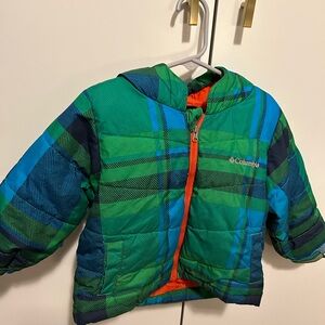 Boy’s 2T Columbia puffer winter jacket blue and green hooded